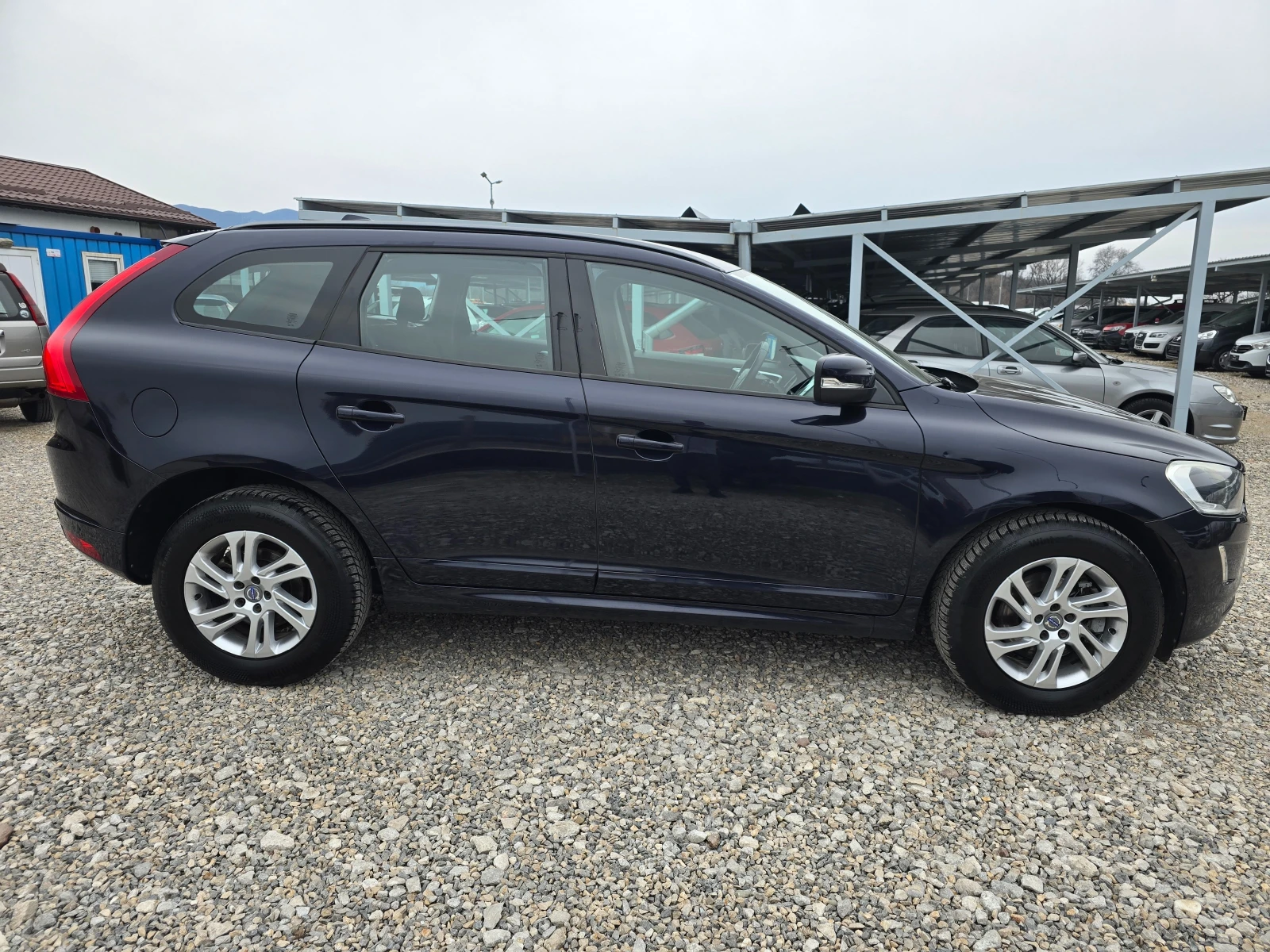 Volvo XC60 2, 4 D АВТОМАТ !! НАВИГАЦИЯ !! 4X4 !! ЕВРО 6 !! , снимка 6 - Автомобили и джипове - 53869055