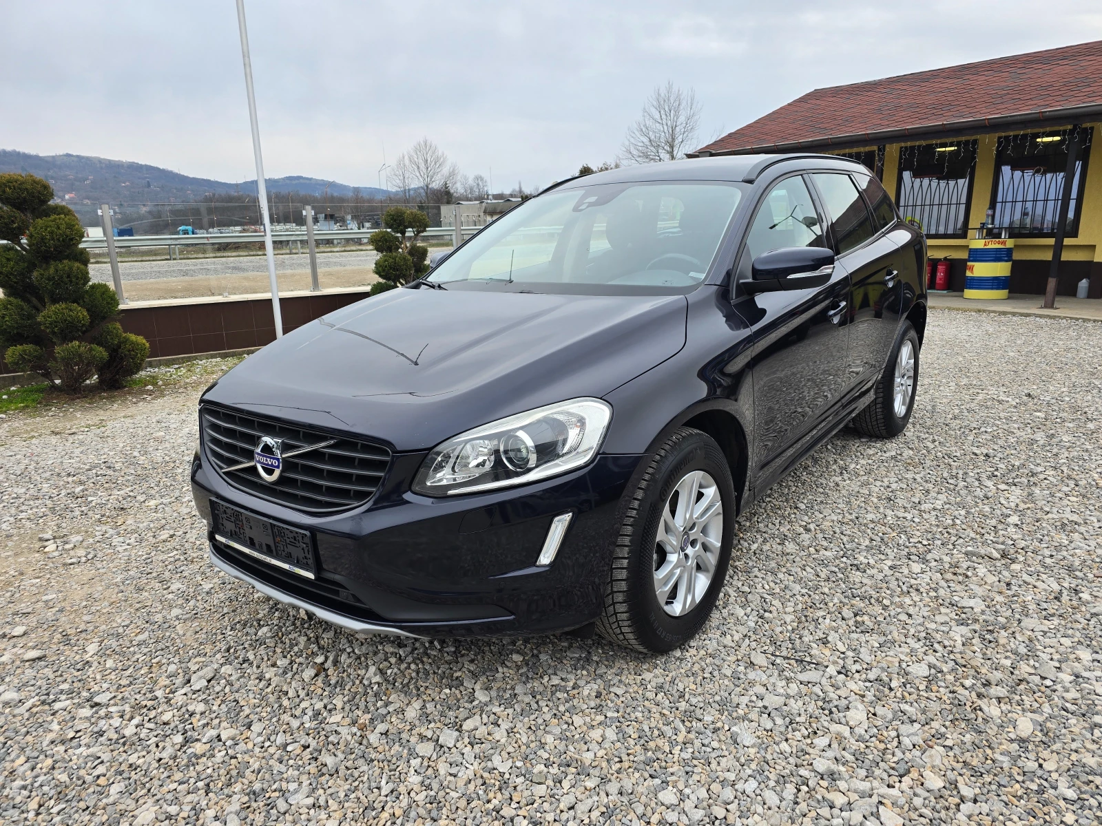 Volvo XC60 2, 4 D АВТОМАТ !! НАВИГАЦИЯ !! 4X4 !! ЕВРО 6 !! 