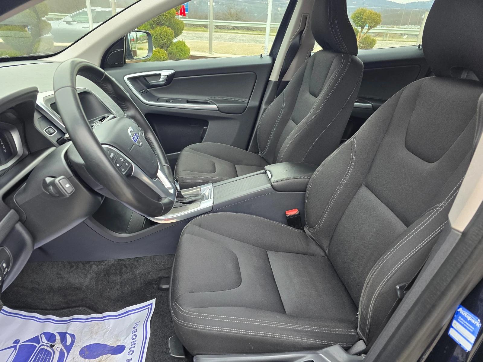 Volvo XC60 2, 4 D АВТОМАТ !! НАВИГАЦИЯ !! 4X4 !! ЕВРО 6 !! , снимка 10 - Автомобили и джипове - 53869055