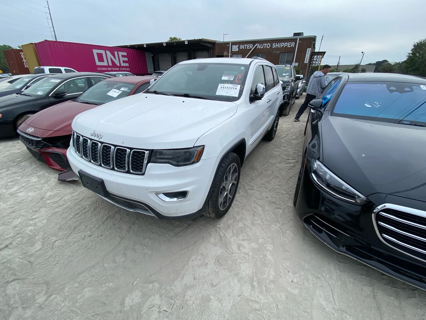 Jeep Grand cherokee Limited 5.7HEMI/ПАНОРАМА/ОБДУХВАНЕ/КОЖА , снимка 2 - Автомобили и джипове - 53905081