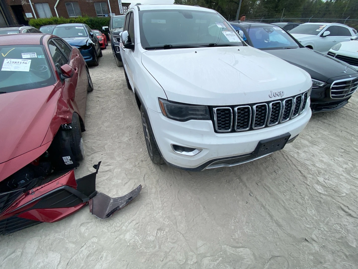 Jeep Grand cherokee Limited 5.7HEMI/ПАНОРАМА/ОБДУХВАНЕ/КОЖА , снимка 9 - Автомобили и джипове - 53905081