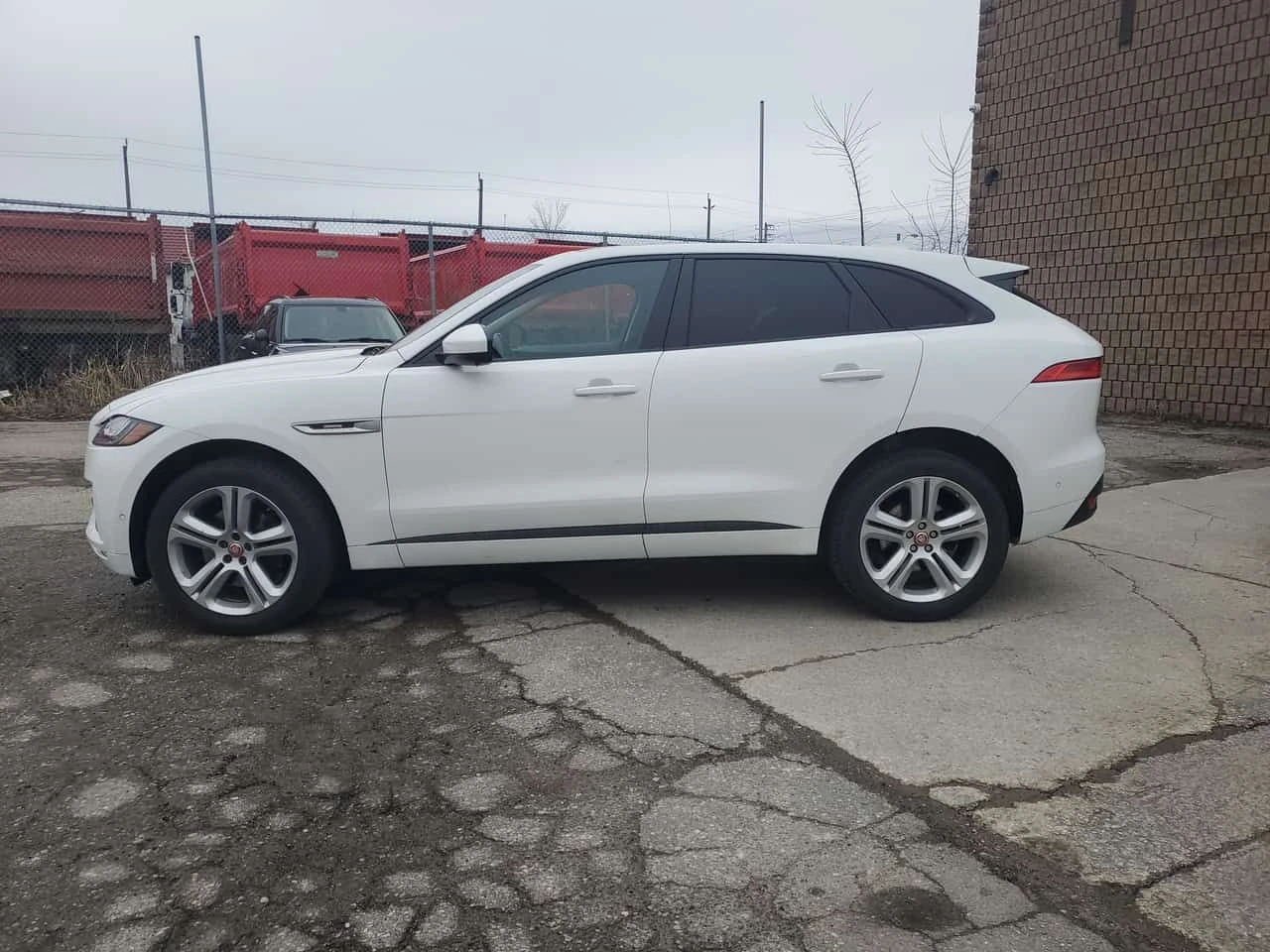Jaguar F-PACE * AWD 4dr 35t R Sport * CARFAX * ���� �� �� | Mobile.bg � ����������� 13