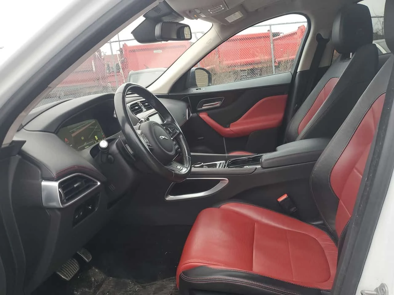 Jaguar F-PACE * AWD 4dr 35t R Sport * CARFAX * ���� �� �� | Mobile.bg � ����������� 16