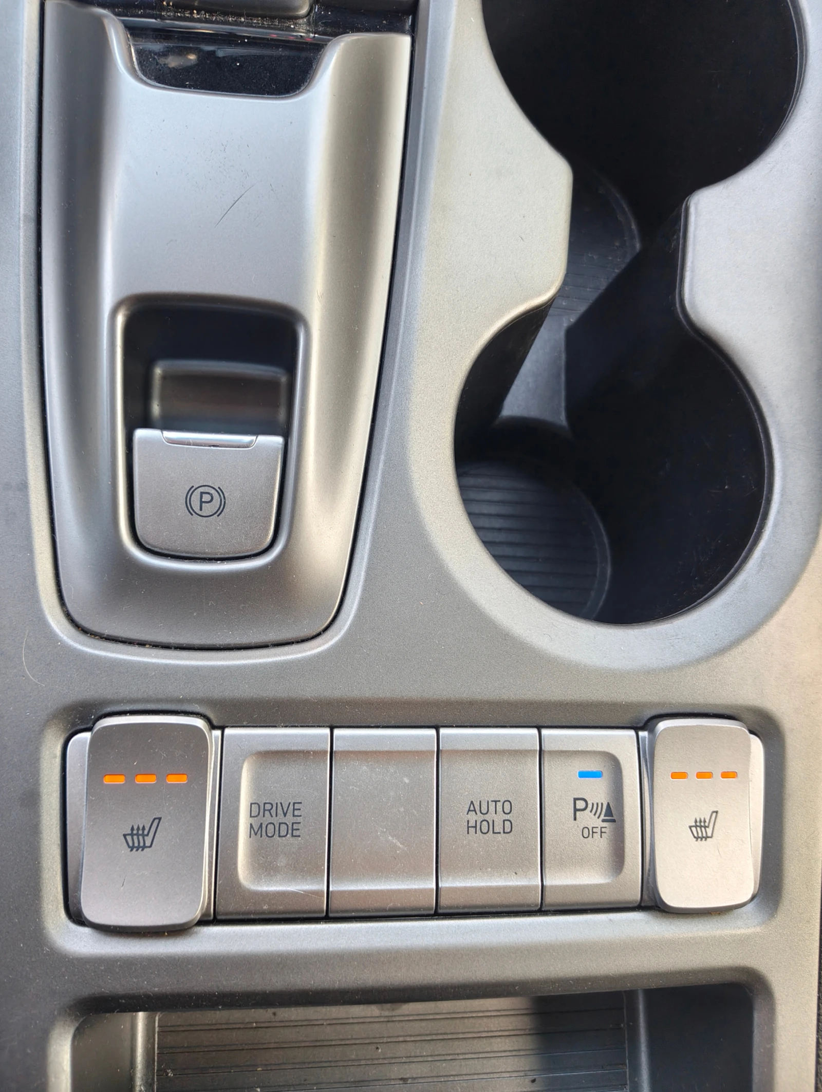 Hyundai Kona 64KWh* SOH 100%* BLUE LINK* DISTRONIC* Tермопомпа, снимка 12 - Автомобили и джипове - 54521227