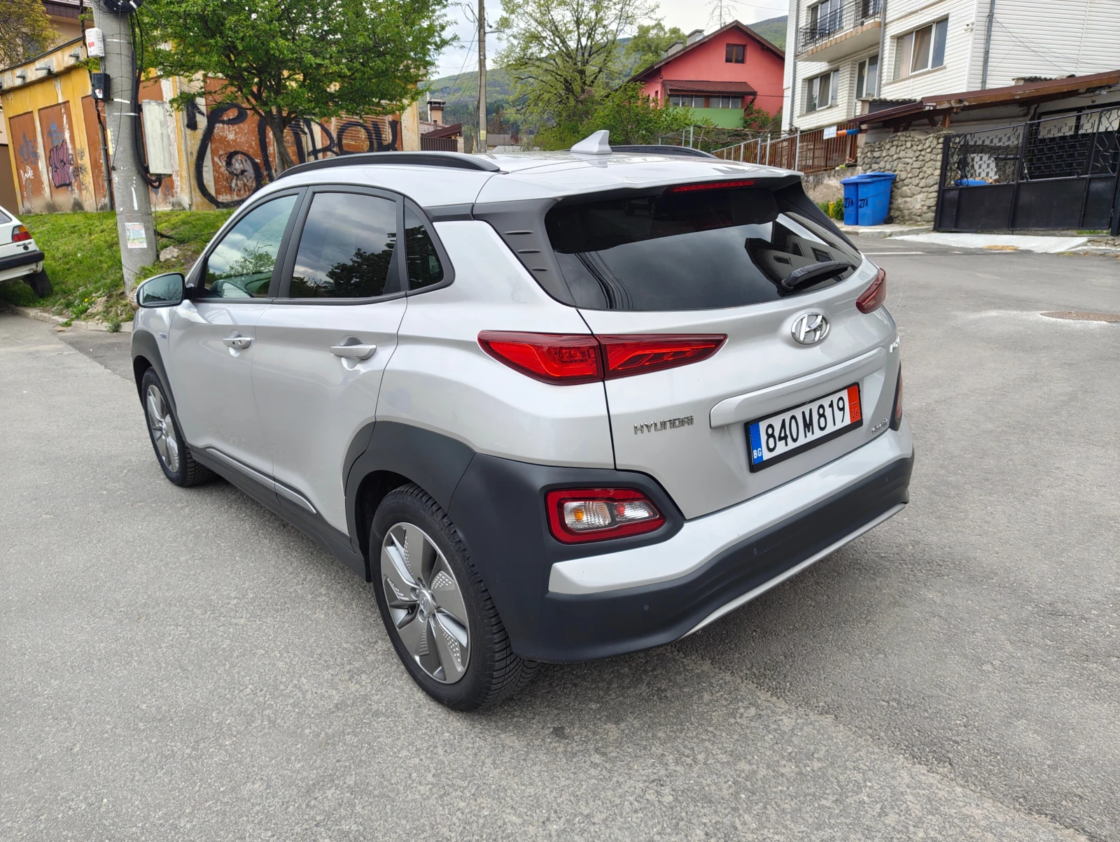 Hyundai Kona 64KWh* SOH 100%* BLUE LINK* DISTRONIC* Tермопомпа, снимка 2 - Автомобили и джипове - 54521227
