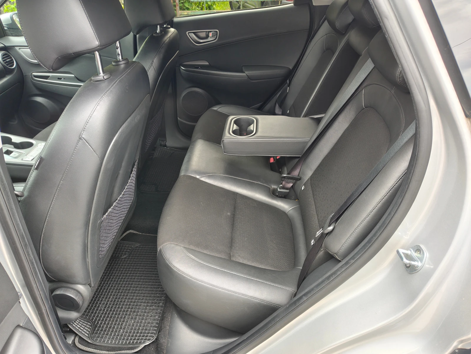 Hyundai Kona 64KWh* SOH 100%* BLUE LINK* DISTRONIC* Tермопомпа, снимка 13 - Автомобили и джипове - 54521227