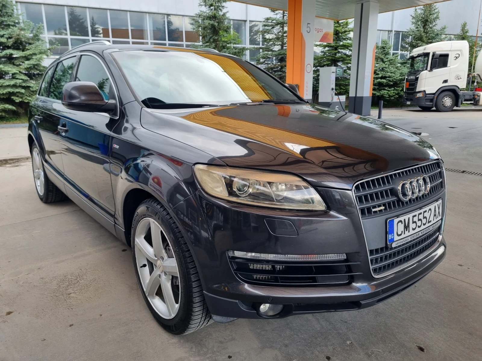 Audi Q7 4.2/ 7местен/ S-line, снимка 7 - Автомобили и джипове - 54786944