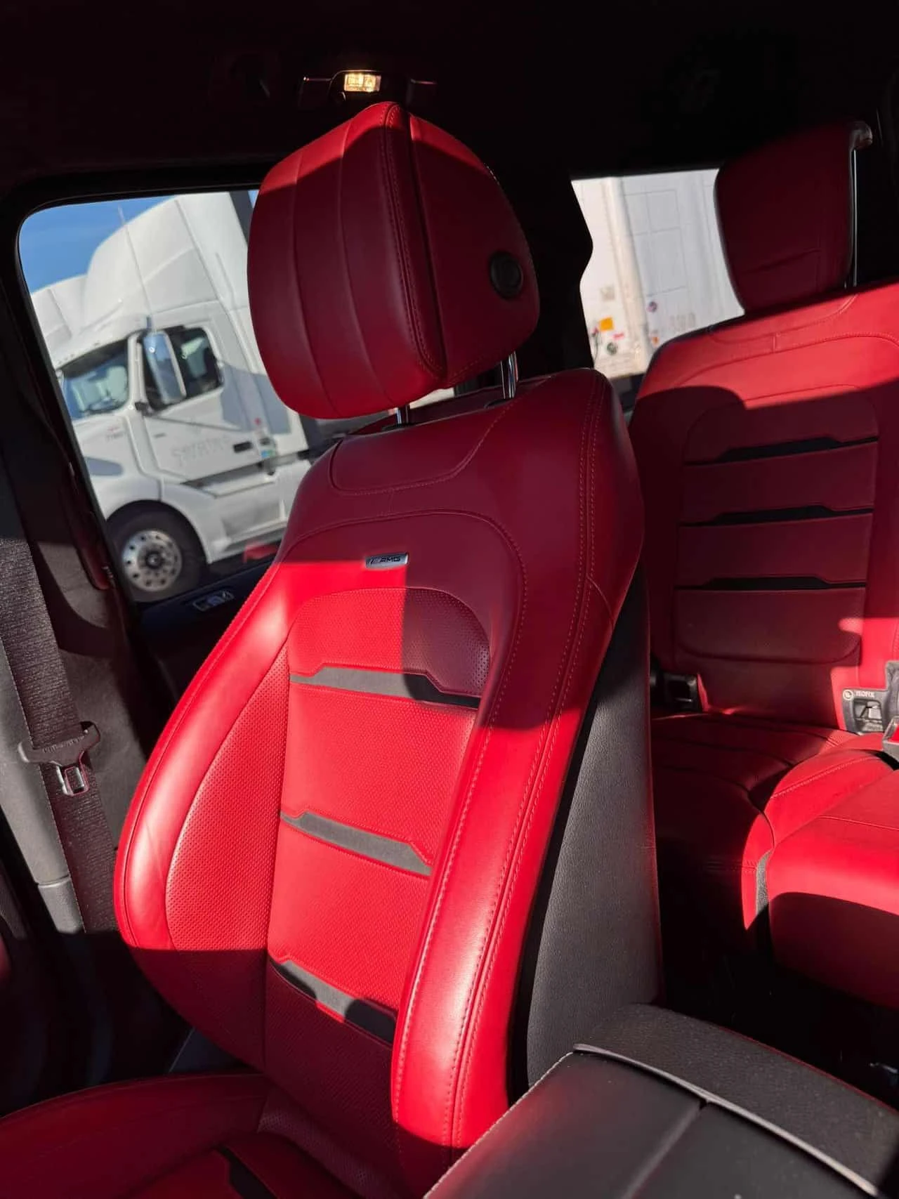 Mercedes-Benz G 63 AMG * CARFAX * АВТОКРЕДИТ БЕЗ ПЪРВОНАЧАЛНА ВНОСКА, снимка 13 - Автомобили и джипове - 54830701