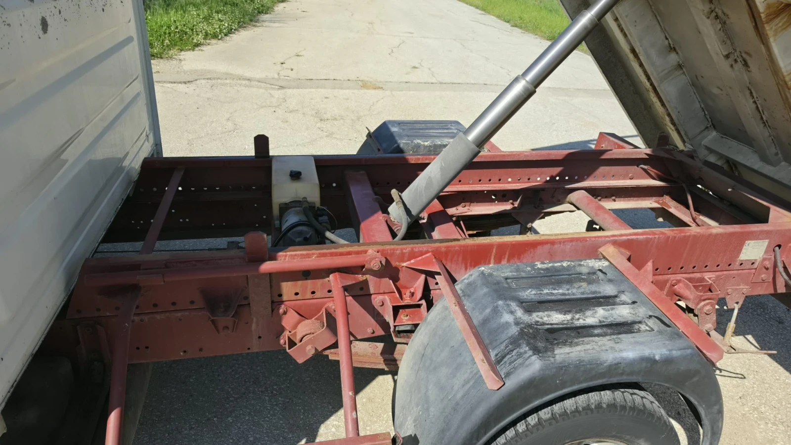 Iveco Daily Фабричен Самосвал , снимка 5 - Бусове и автобуси - 54332630