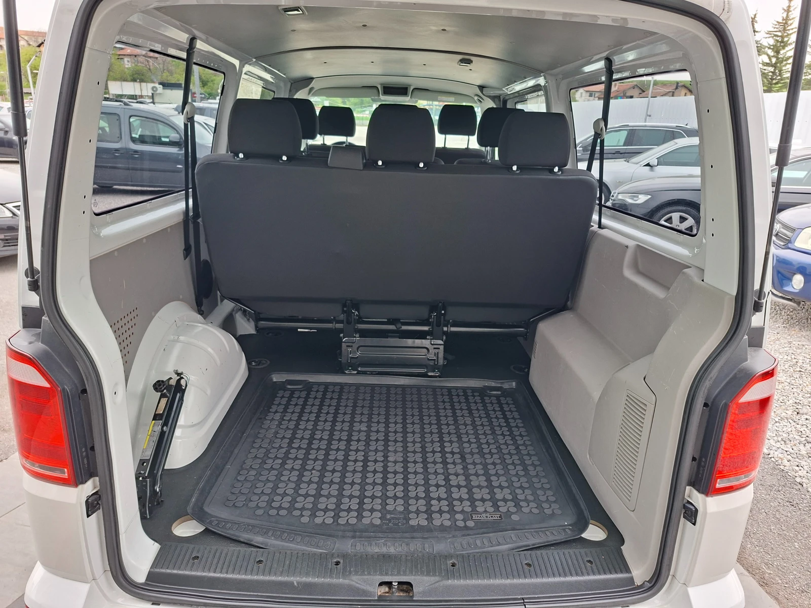 VW Transporter UNIKAT-NOV, снимка 10 - Бусове и автобуси - 54495864