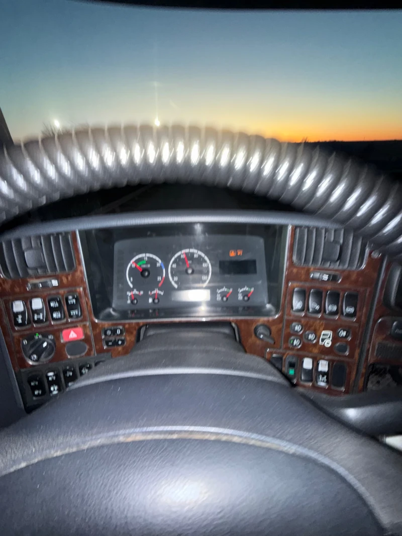 Scania R 560, снимка 8 - Камиони - 53236320