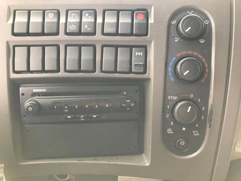 Renault Premium 410 DXi - ADR - , снимка 9 - Камиони - 54359982