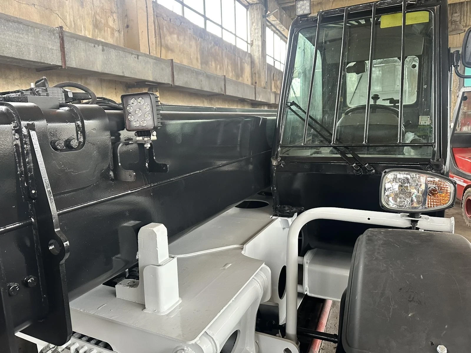 Телескопичен товарач Bobcat Bobcat T40140, снимка 13 - Селскостопанска техника - 53926739