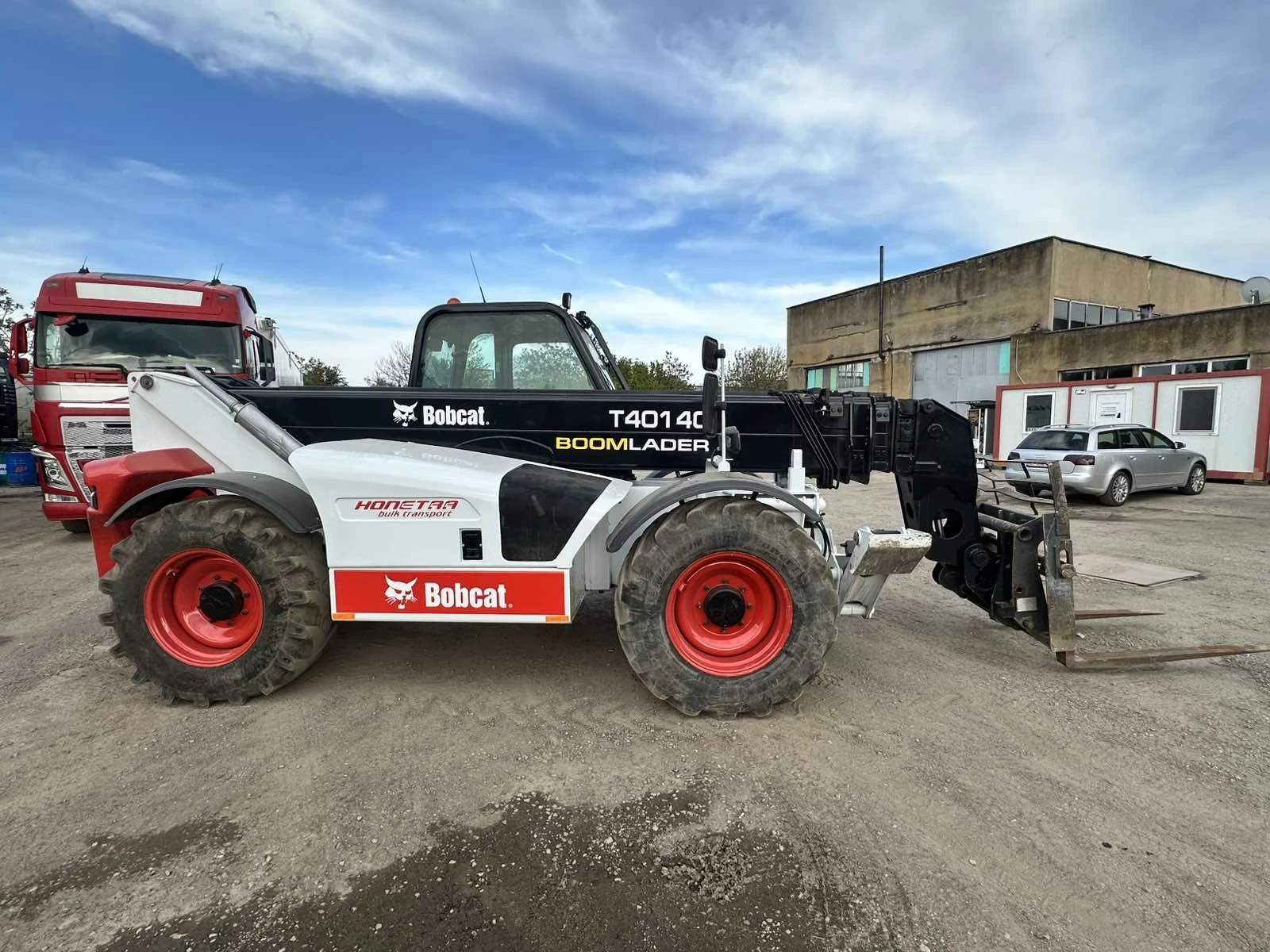Телескопичен товарач Bobcat Bobcat T40140, снимка 4 - Селскостопанска техника - 54611305