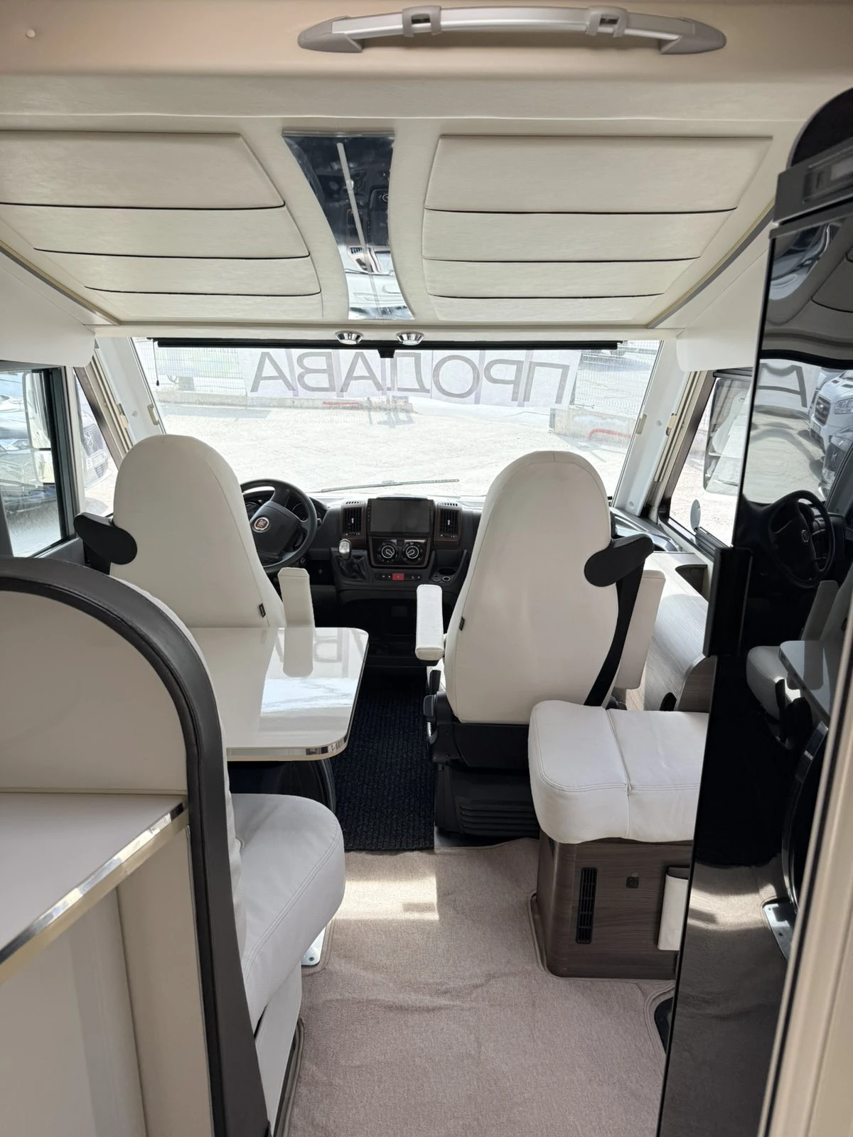 Кемпер McLouis NEVIS, снимка 6 - Каравани и кемпери - 53894857