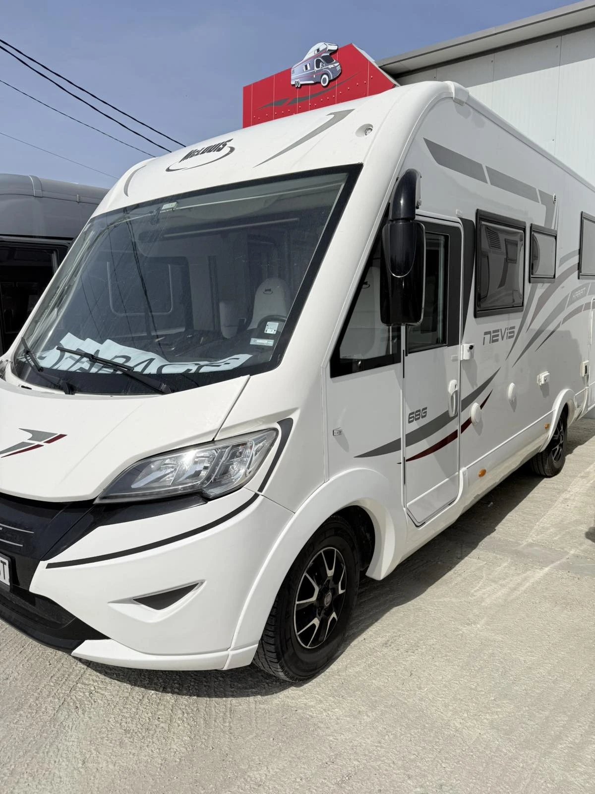 Кемпер McLouis NEVIS, снимка 7 - Каравани и кемпери - 53894857