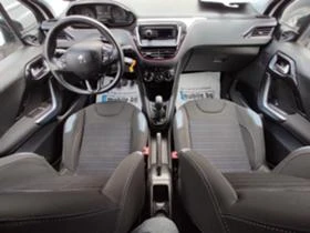 Peugeot 208 1.6 E-HDi/ EURO 5B/92k.c., снимка 12