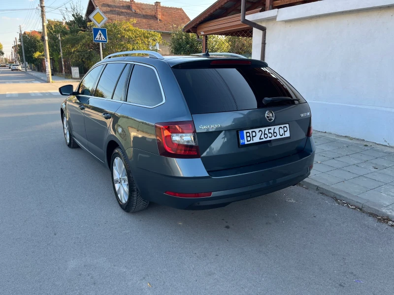 Skoda Octavia Навигация , автоматик, снимка 4 - Автомобили и джипове - 47863791