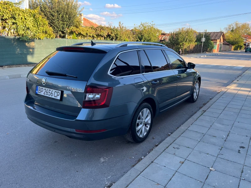 Skoda Octavia Навигация , автоматик, снимка 3 - Автомобили и джипове - 47863791