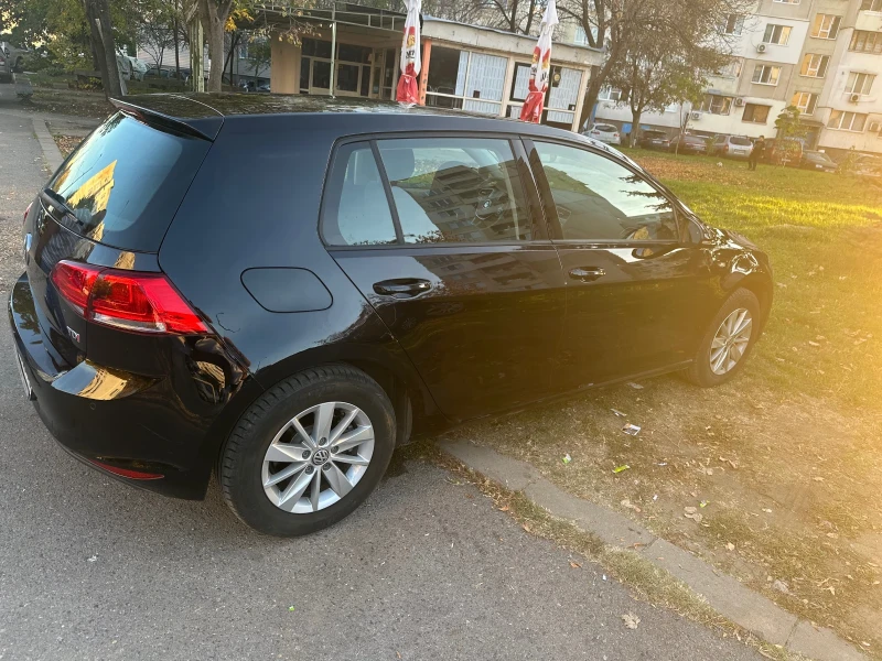 VW Golf, снимка 4 - Автомобили и джипове - 48045370