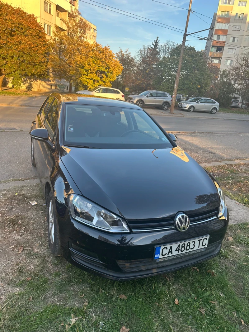 VW Golf, снимка 1 - Автомобили и джипове - 48045370