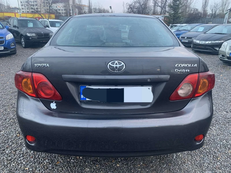 Toyota Corolla 2.0d-4d, снимка 5 - Автомобили и джипове - 48257976