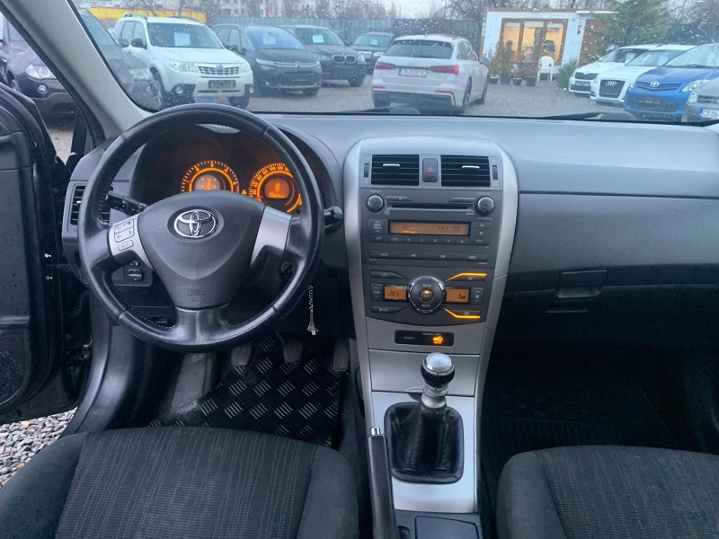 Toyota Corolla 2.0d-4d, снимка 10 - Автомобили и джипове - 48257976