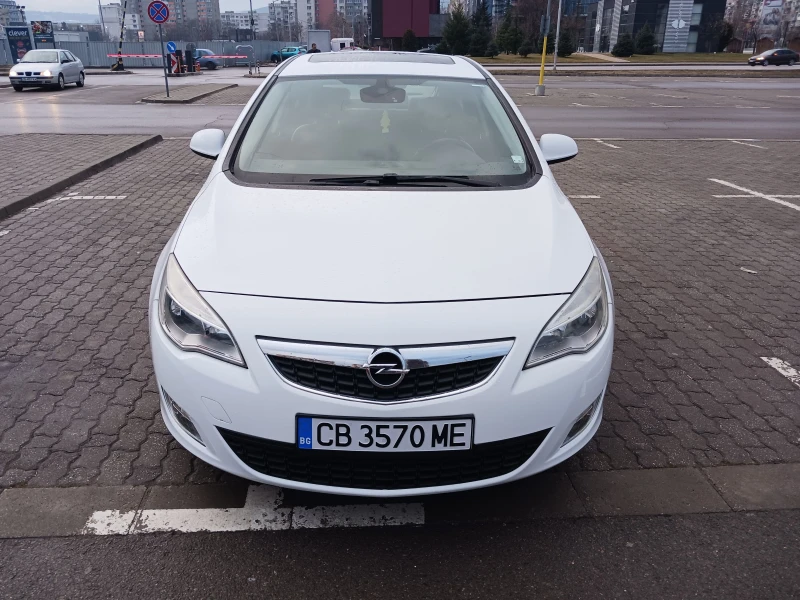 Opel Astra, снимка 1 - Автомобили и джипове - 48903849