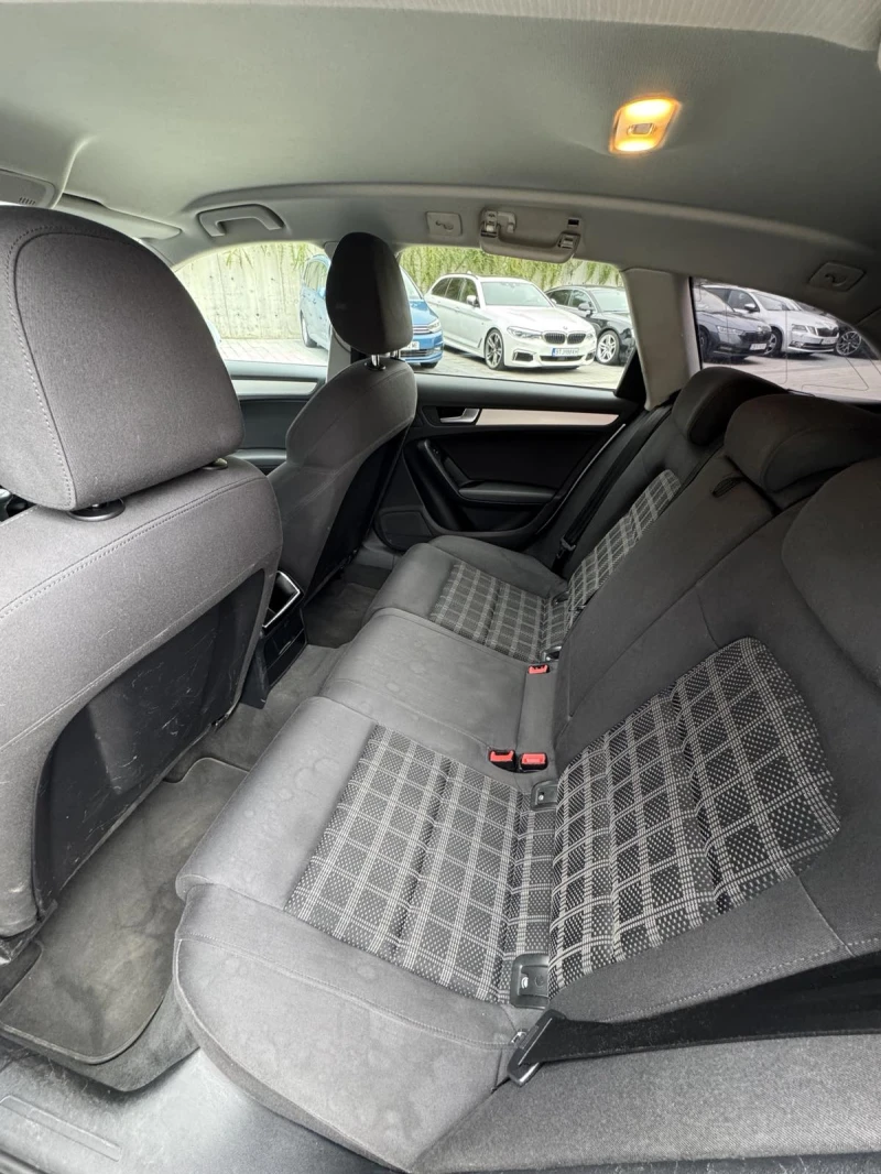 Audi A4, снимка 9 - Автомобили и джипове - 52095288