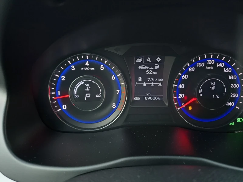 Hyundai I40 2.0, снимка 14 - Автомобили и джипове - 52244201