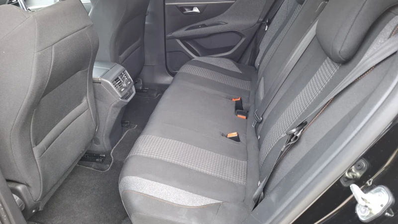 Peugeot 3008 1.6 Blue-HDi* АВТОМАТИК* NAVI, снимка 6 - Автомобили и джипове - 52962137