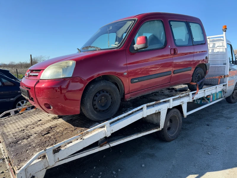 Citroen Berlingo 1.4, снимка 2 - Автомобили и джипове - 53534252