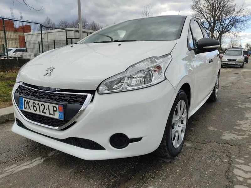 Peugeot 208 1.6 E-HDi/ EURO 5B/92k.c. - изображение 3