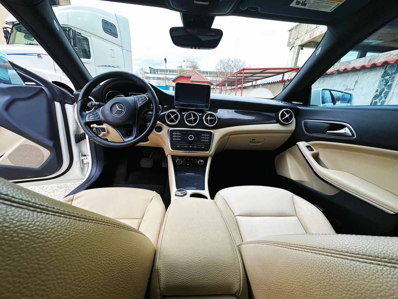 Mercedes-Benz CLA 250 AMG LINE* PANO* CAMERA* HARMAN KARDON* ����� ����� | Mobile.bg � ����������� 13
