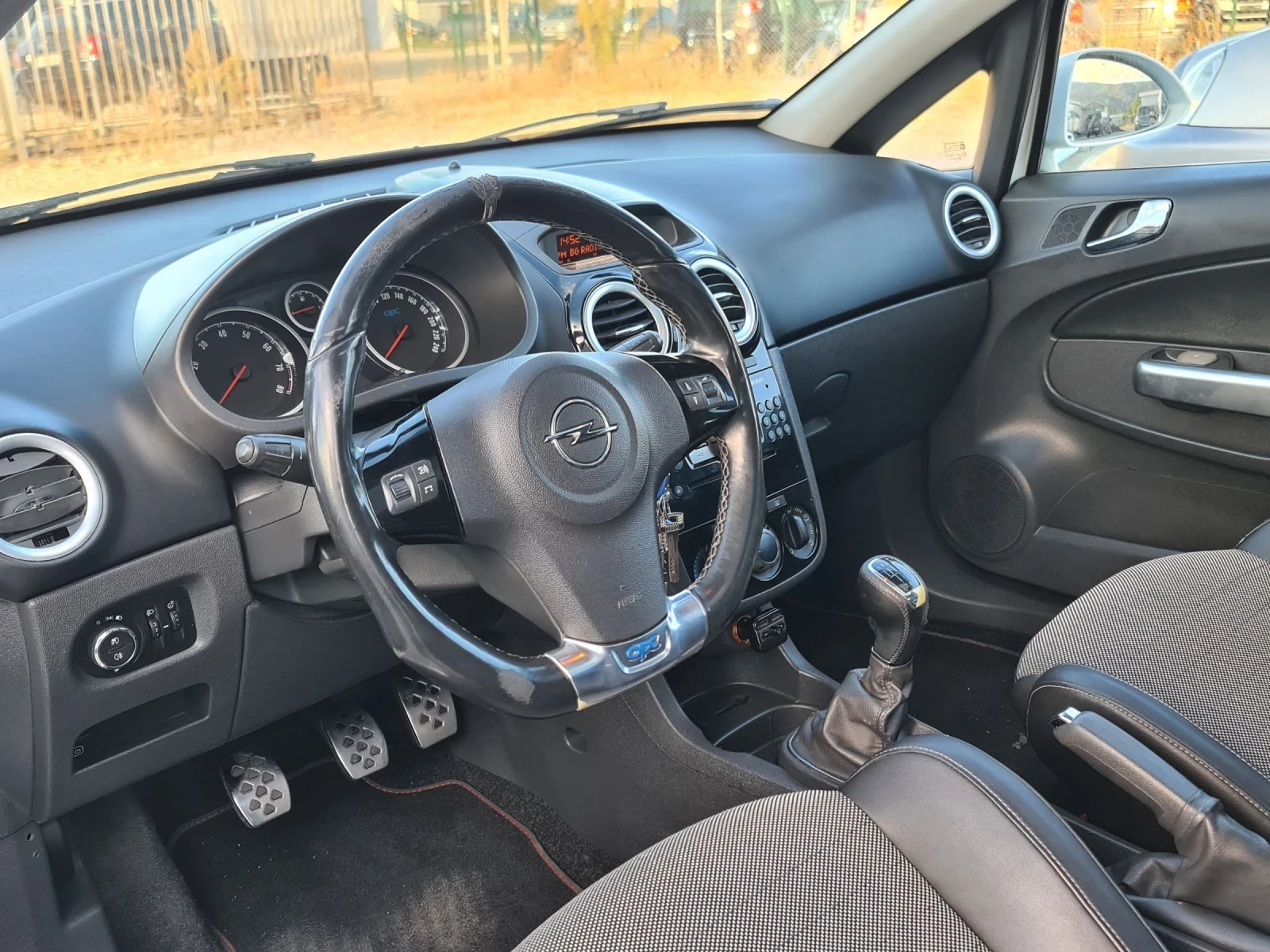 Opel Corsa OPC 1.6 TURBO GPL - изображение 7