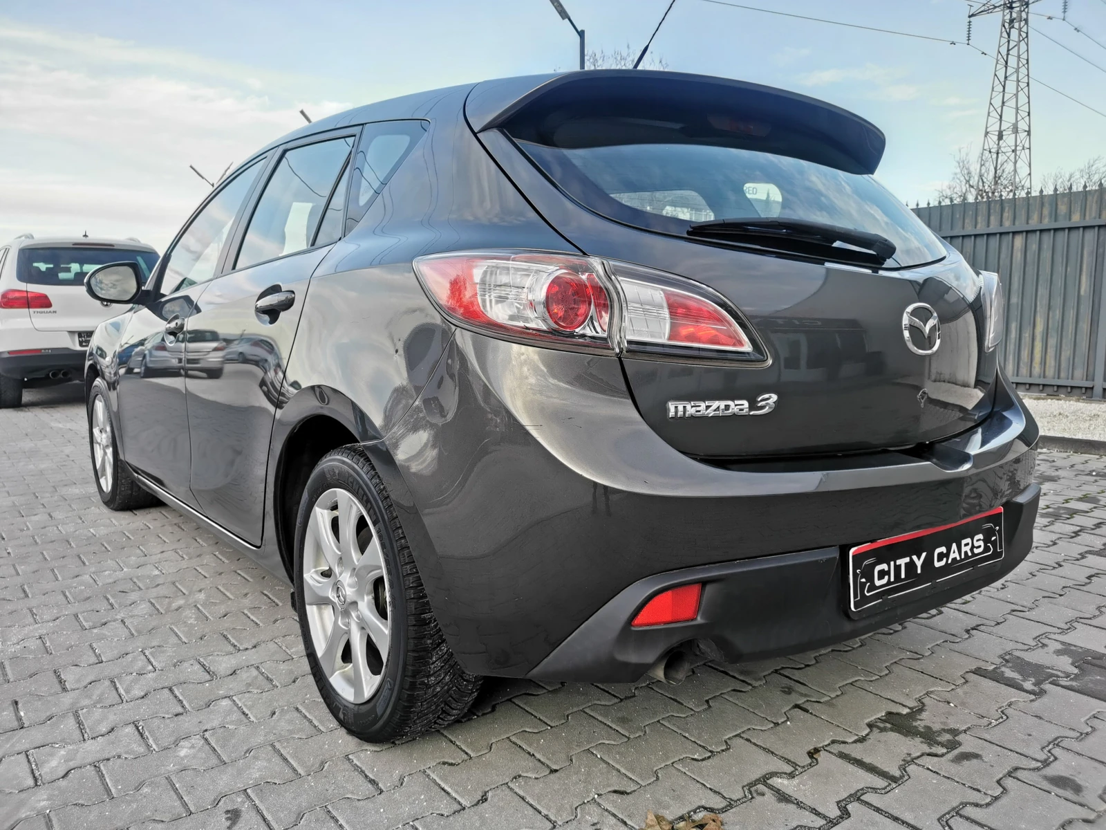 Mazda 3 1.6D - изображение 7