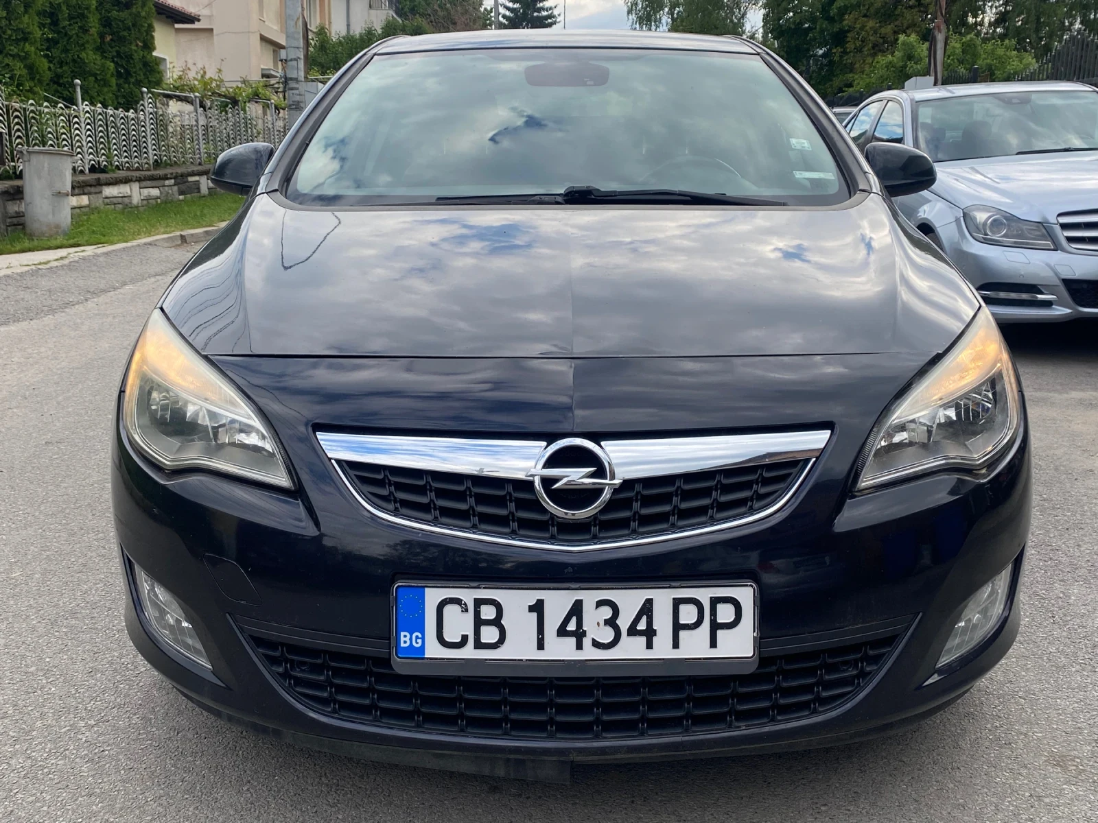 Opel Astra 1.7CDTI-110k.s.-Обслужен-6скорости - изображение 3