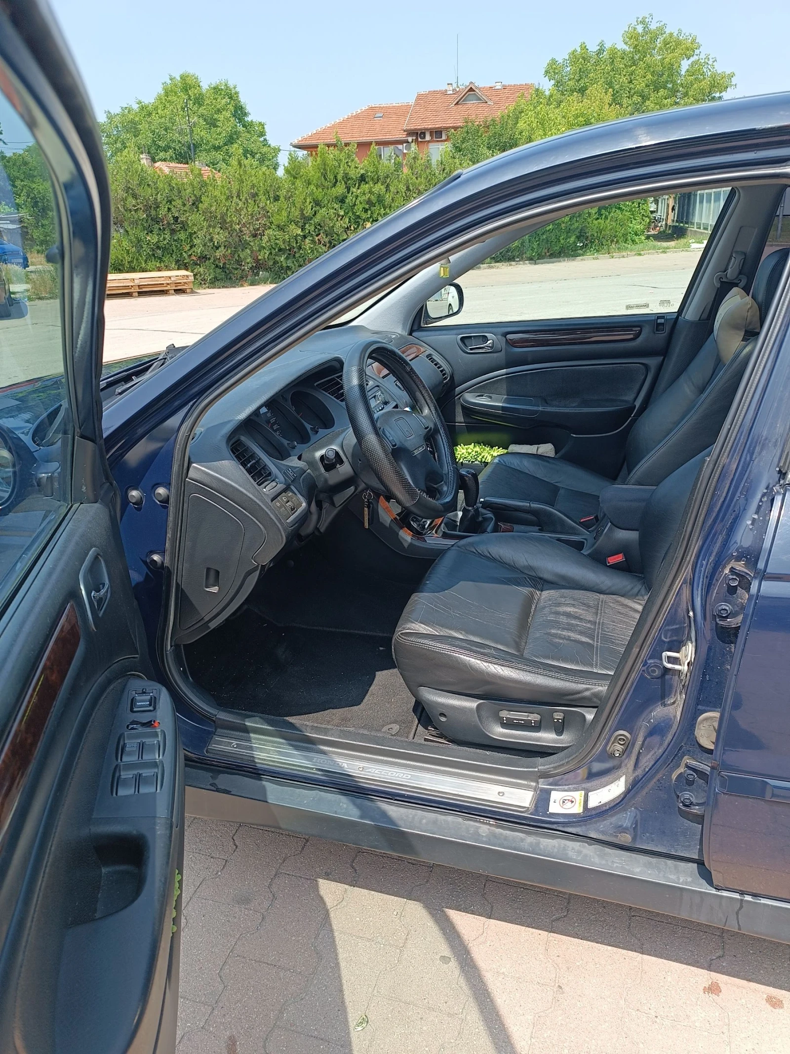 Honda Accord 2.0 iES - изображение 9