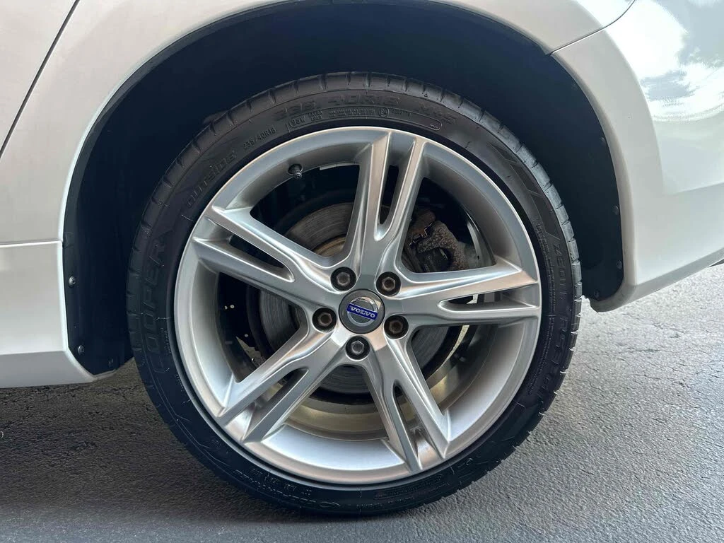 Volvo S60 T5 Premier* HeadUp* АвтоКредит* (ЦЕНА ДО БГ) - изображение 6