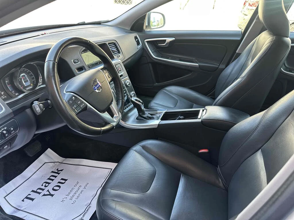 Volvo S60 T5 Premier* HeadUp* АвтоКредит* (ЦЕНА ДО БГ) - изображение 7