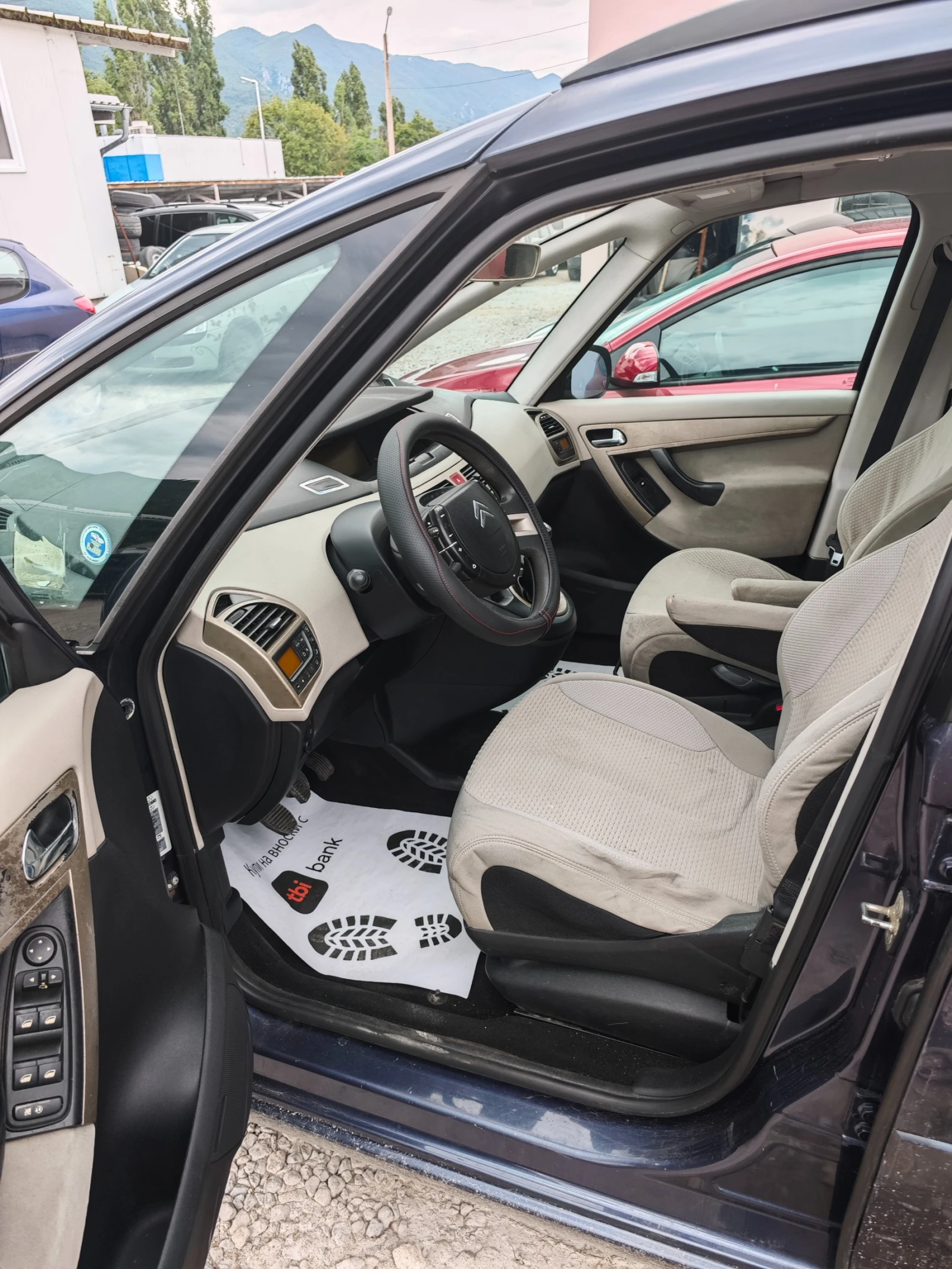 Citroen C4 Picasso 1.6HDI 7 МЕСТEН - изображение 5