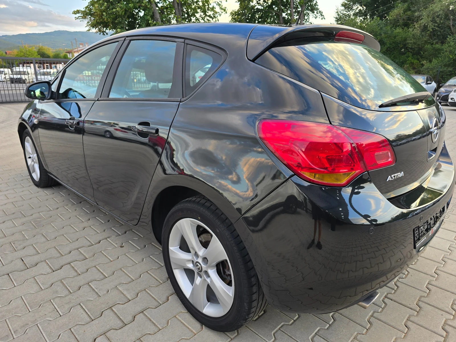 Opel Astra 1.4 Бензин-Газ, 140к.с., 2012г. - изображение 5