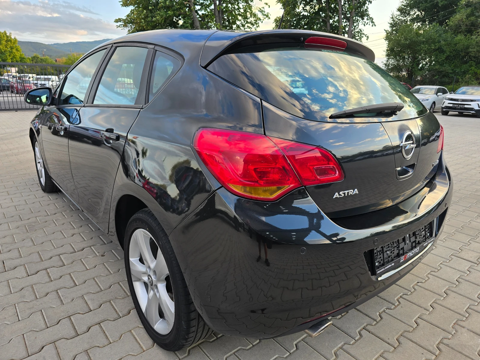 Opel Astra 1.4 Бензин-Газ, 140к.с., 2012г. - изображение 4