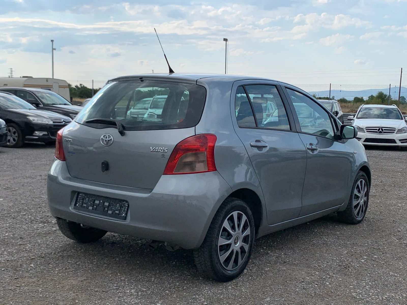 Toyota Yaris 1.4* D4D* KEYLESS - изображение 5