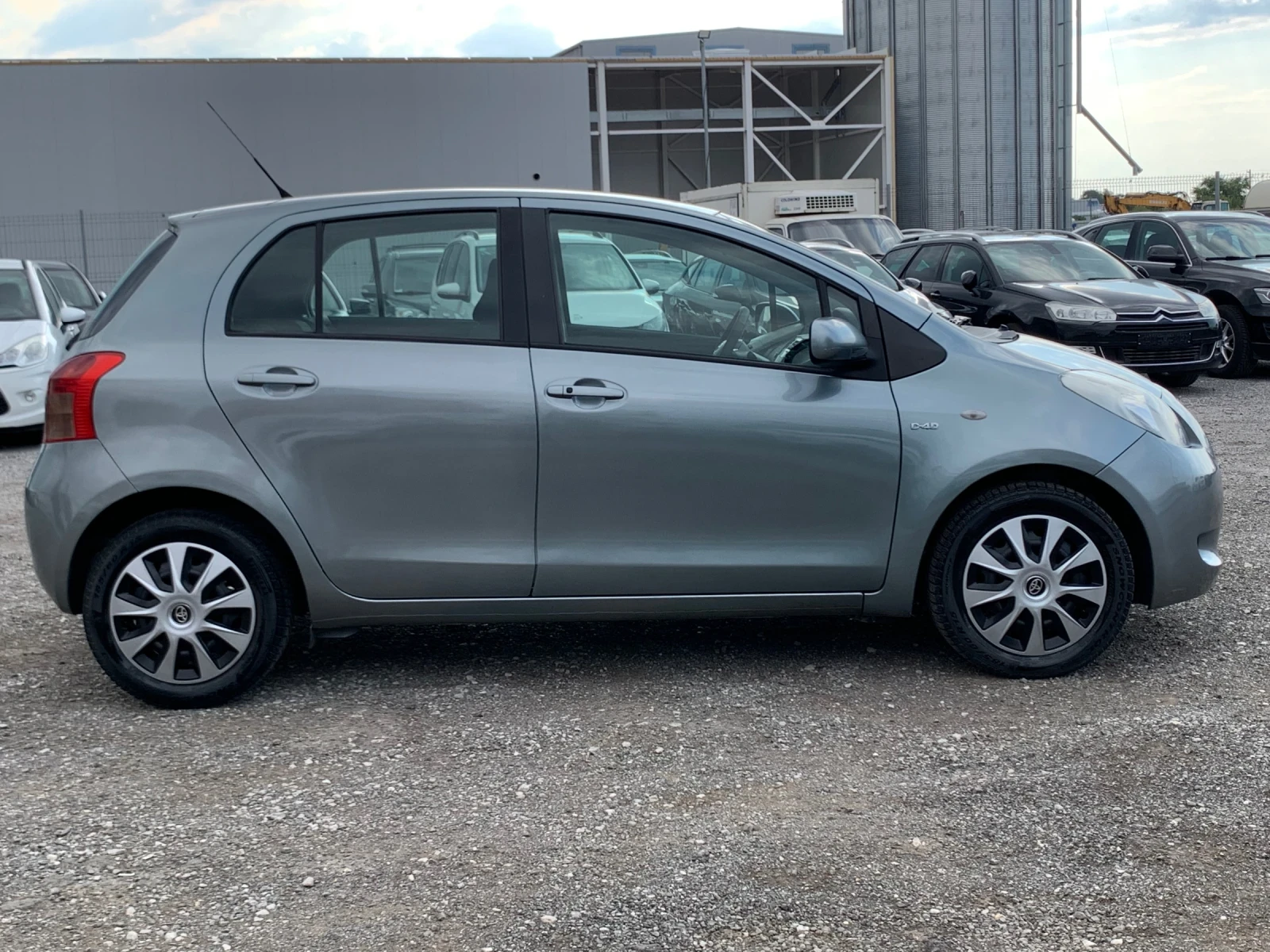 Toyota Yaris 1.4* D4D* KEYLESS - изображение 6