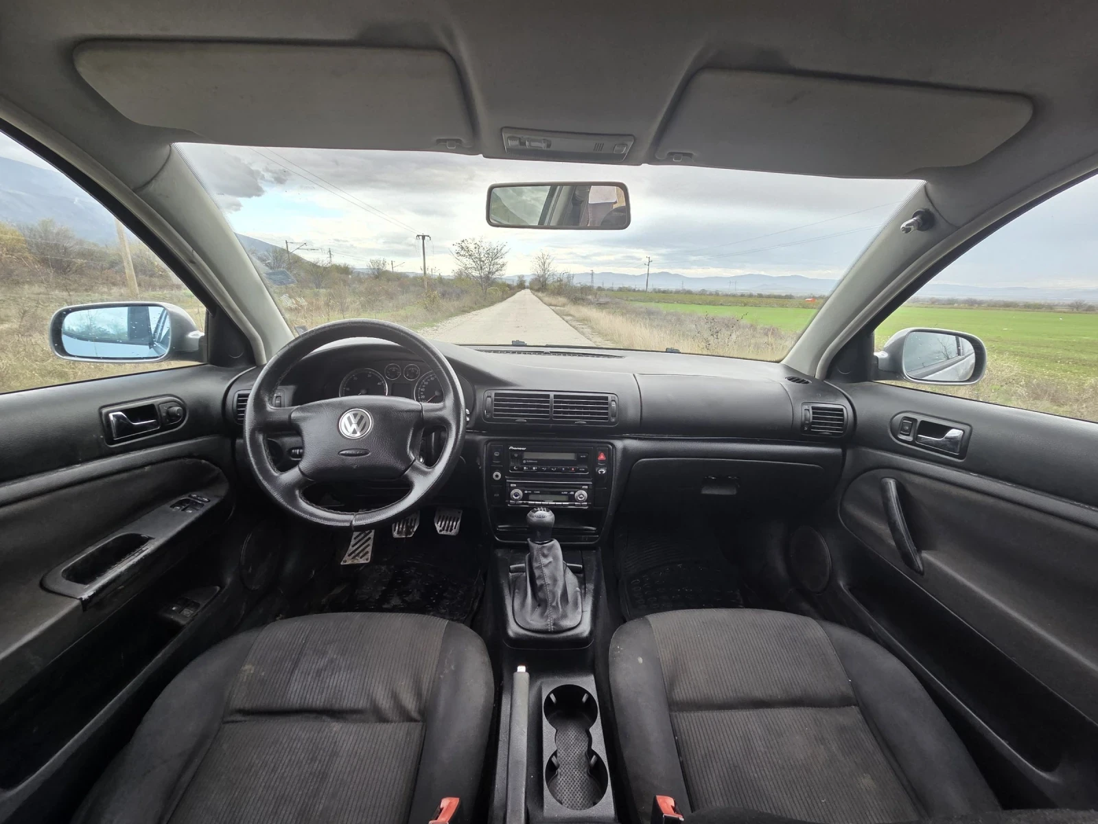 VW Passat  - изображение 5