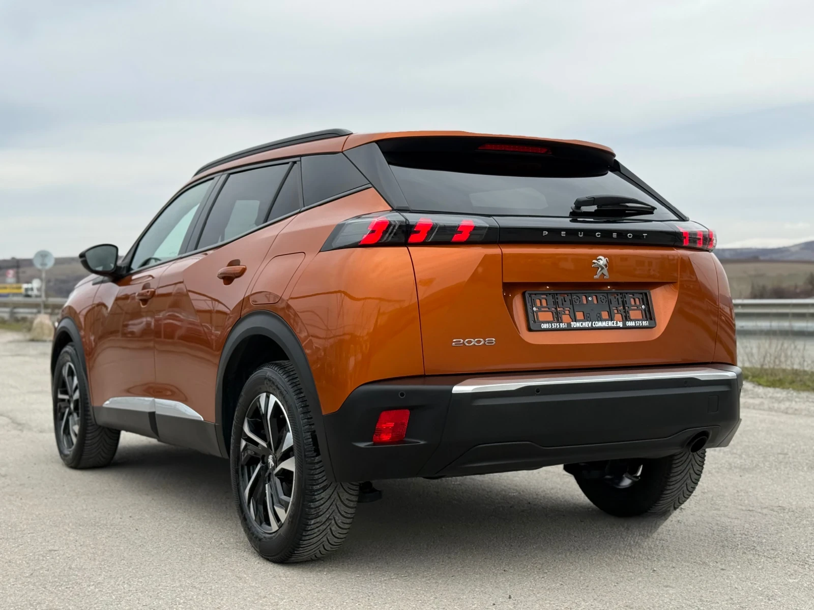 Peugeot 2008 1.2i-87.000km-NEW-TOP-CAR PLAY-LED-XENON-KOJA | Mobile.bg � ����������� 4