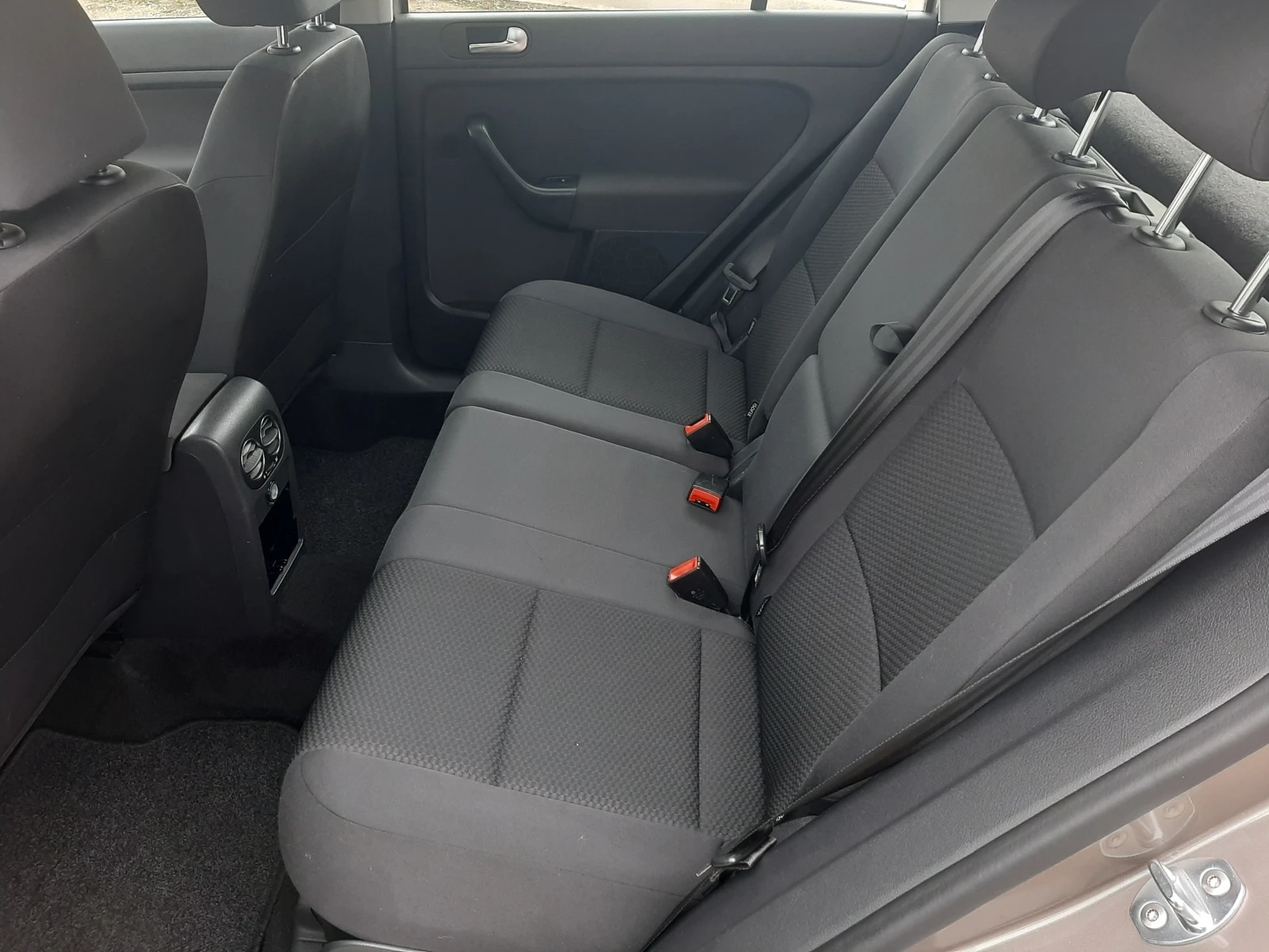 VW Golf Plus 1.2TSI BlueMotion | Mobile.bg � ����������� 11