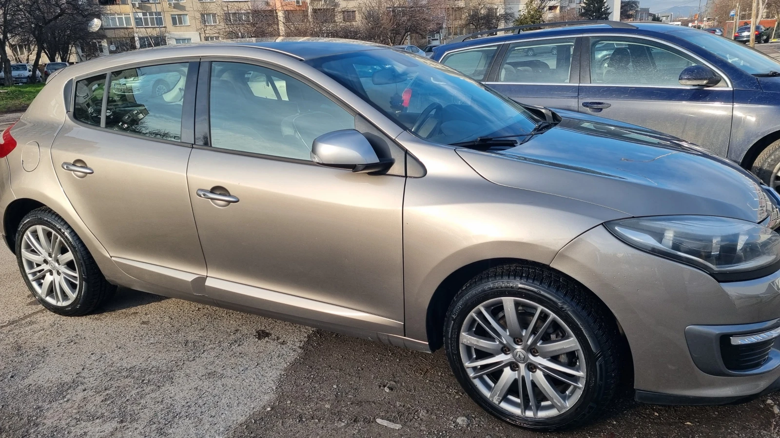 Renault Megane фейст-лифт - изображение 2