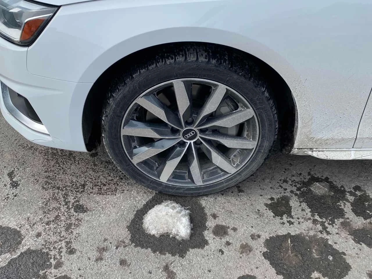 Audi A4 Komfort/CARFAX/KEYLESS/ПОДГРЕВИ, снимка 6 - Автомобили и джипове - 53774302